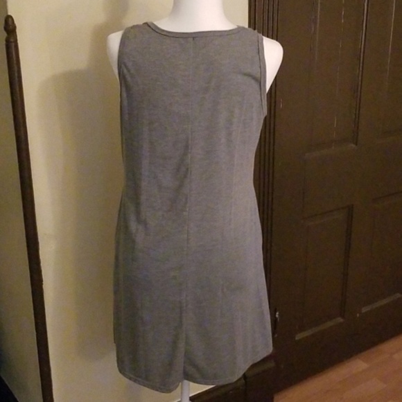 This dress has POCKETS! 😍 - Picture 2 of 2